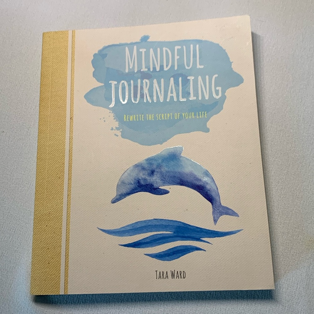 Journal - Mindful journaling with prompts - NEW!